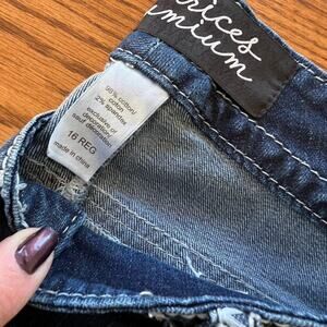Maurices Premium women’s size 16 regular jeans